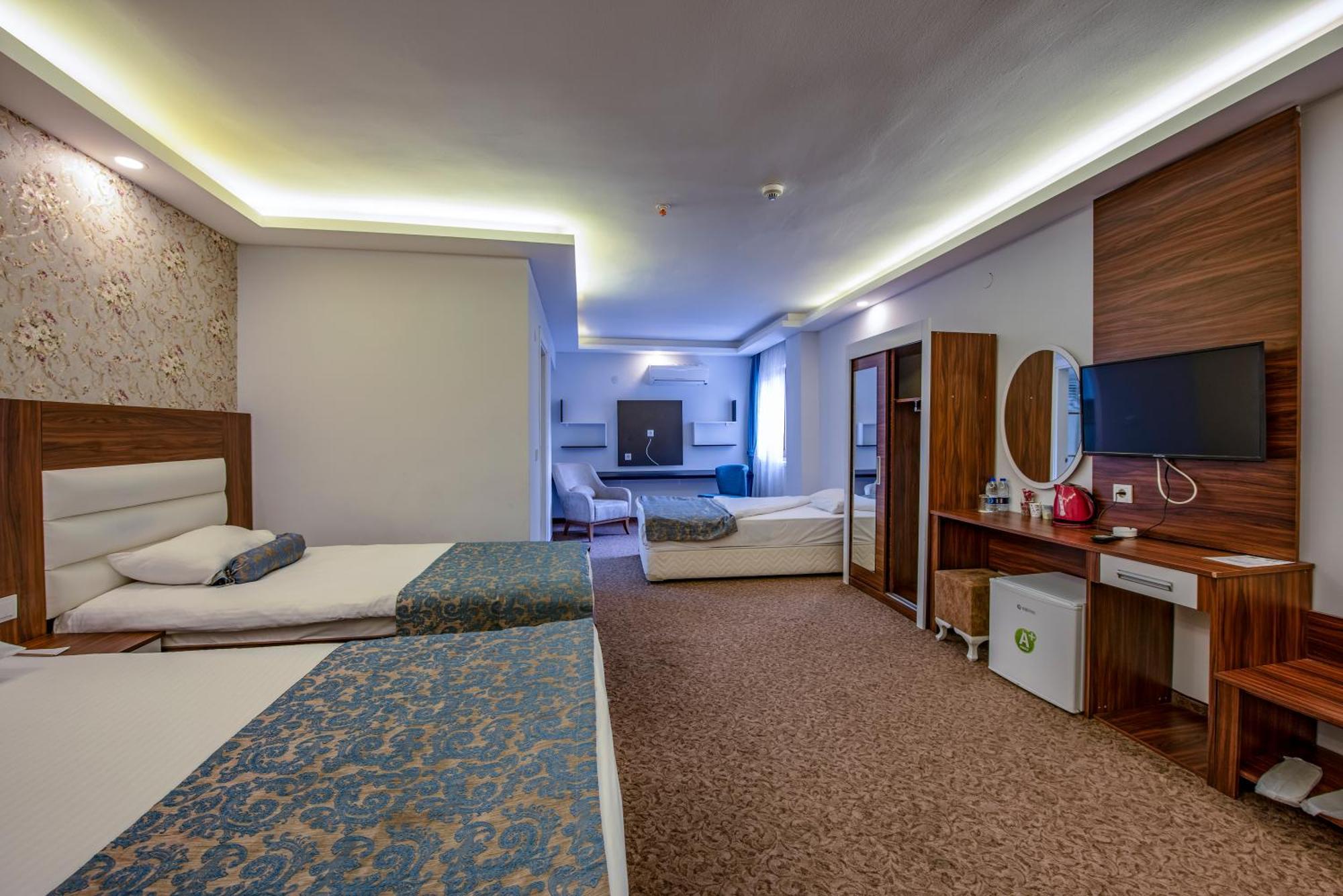 Madi Otel Izmir Exterior foto
